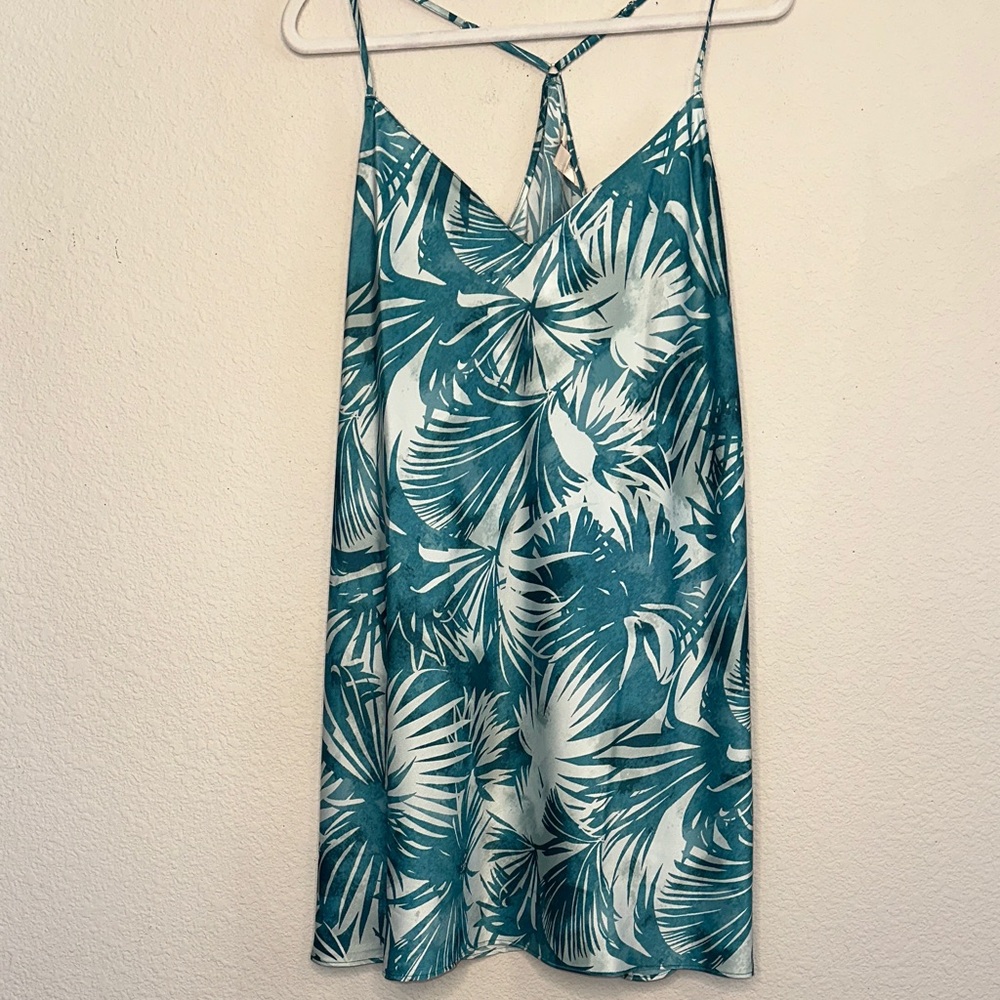 Leaf Print Chemise in Teal and White‎
